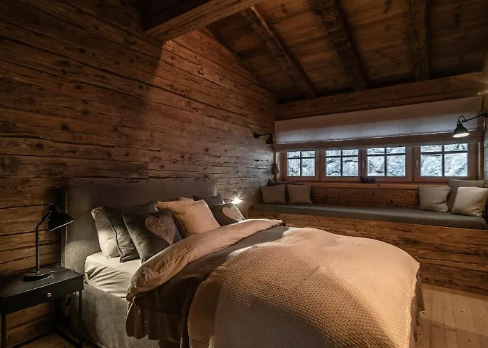 Chaletwk - Luxury Old Wood Mountain In A Sunny Secluded Location With Gym, Sauna & Whirlpool Villa *