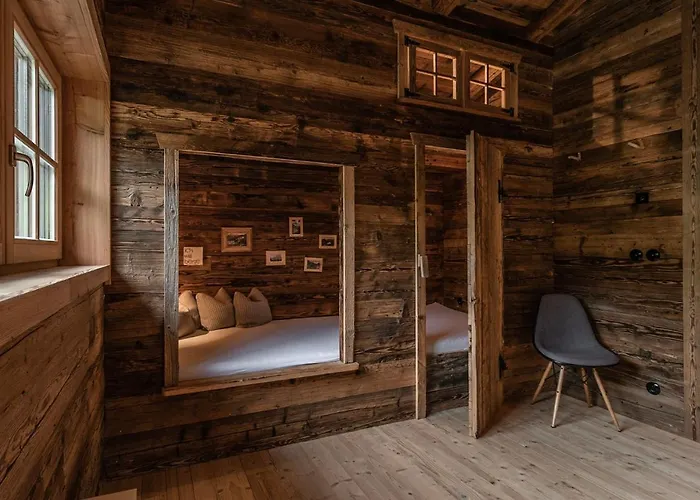 Chaletwk - Luxury Old Wood Mountain In A Sunny Secluded Location With Gym, Sauna & Whirlpool Villa