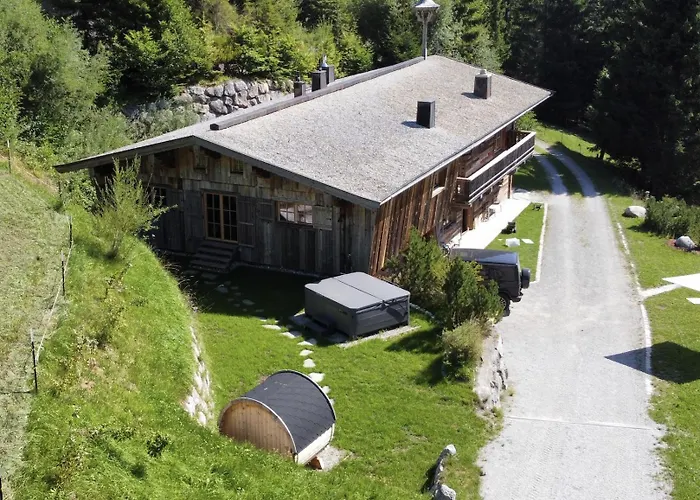 Chaletwk - Luxury Old Wood Mountain In A Sunny Secluded Location With Gym, Sauna & Whirlpool Villa Scheffau am Wilden Kaiser