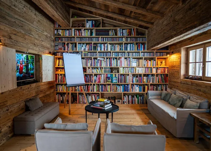 Chaletwk - Luxury Old Wood Mountain In A Sunny Secluded Location With Gym, Sauna & Whirlpool *