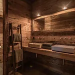Chaletwk - Luxury Old Wood Mountain In A Sunny Secluded Location With Gym, Sauna & Whirlpool * Scheffau am Wilden Kaiser