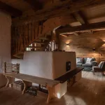 Chaletwk - Luxury Old Wood Mountain In A Sunny Secluded Location With Gym, Sauna & Whirlpool Villa *