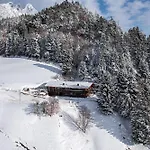 Villa Chaletwk - Luxury Old Wood Mountain In A Sunny Secluded Location With Gym, Sauna & Whirlpool *