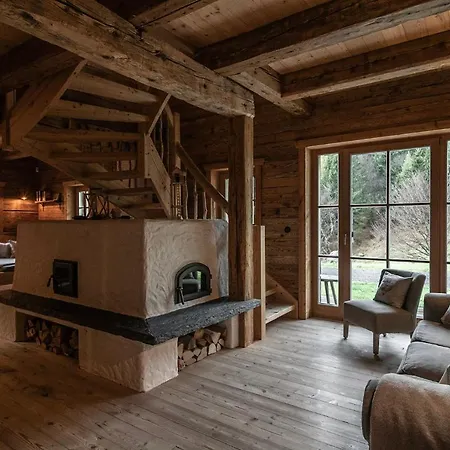 Chaletwk - Luxury Old Wood Mountain In A Sunny Secluded Location With Gym, Sauna & Whirlpool 别墅 凯撒山麓舍福