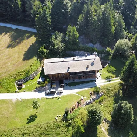 Luxury Old Wood Mountain In A Sunny Secluded Location With Gym, Sauna & Whirlpool Villa