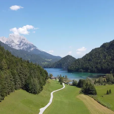 Chaletwk - Luxury Old Wood Mountain In A Sunny Secluded Location With Gym, Sauna & Whirlpool 别墅