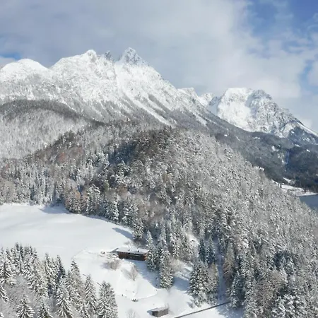Luxury Old Wood Mountain In A Sunny Secluded Location With Gym, Sauna & Whirlpool Scheffau am Wilden Kaiser